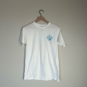 Women’s small Salt Life tee